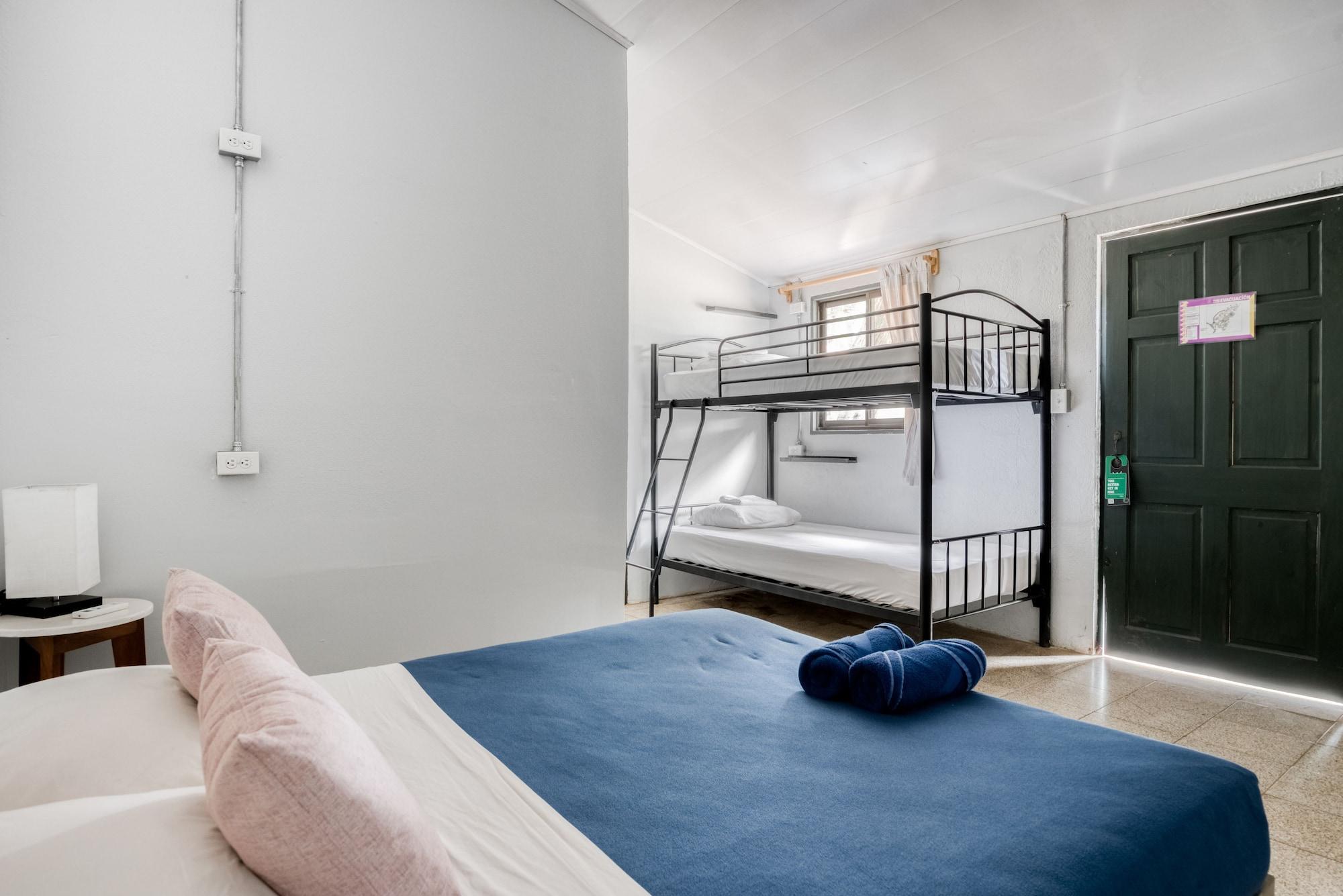 Slumber Party Tamarindo Hotel ภายนอก รูปภาพ