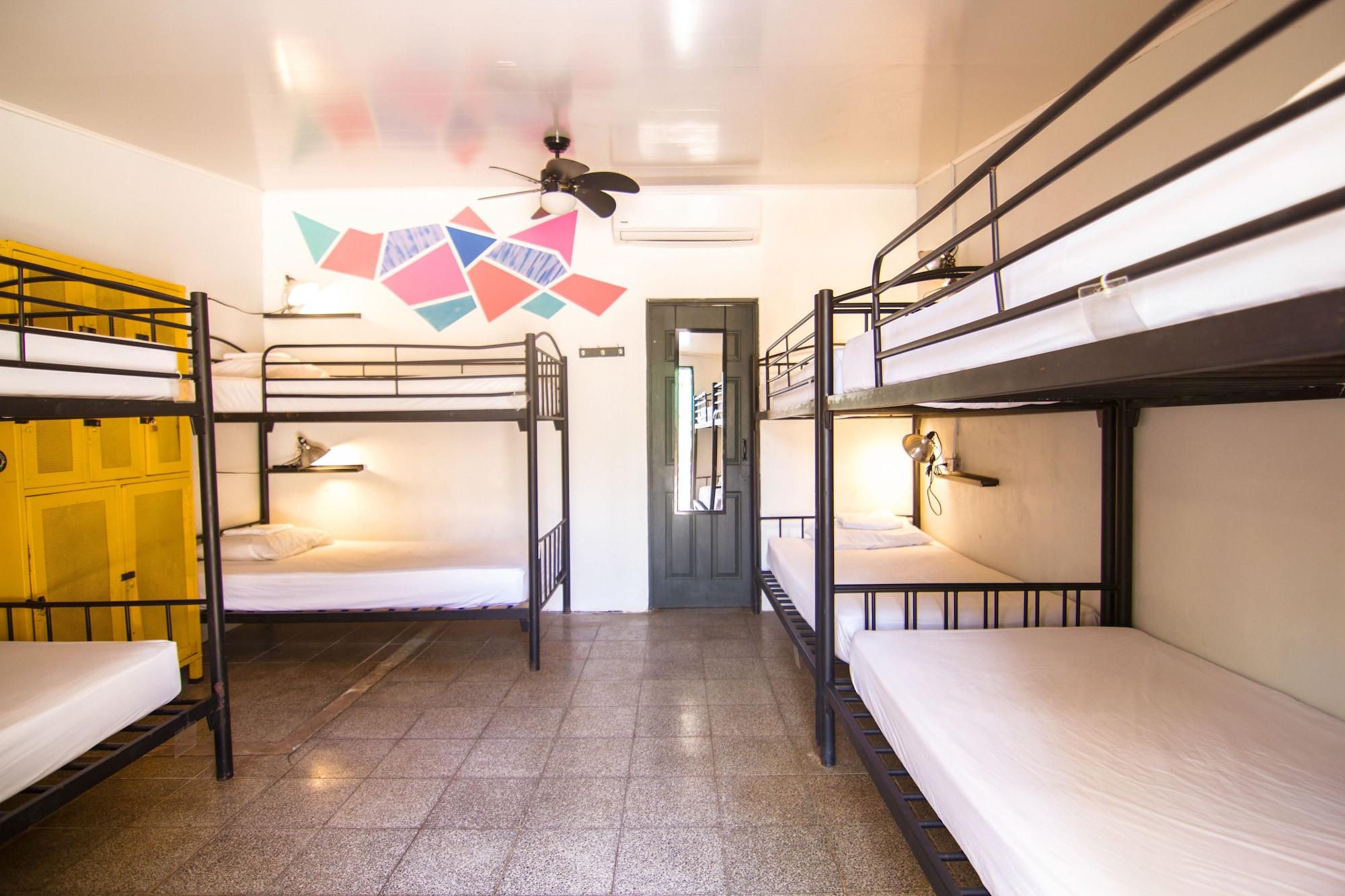 Slumber Party Tamarindo Hotel ภายนอก รูปภาพ