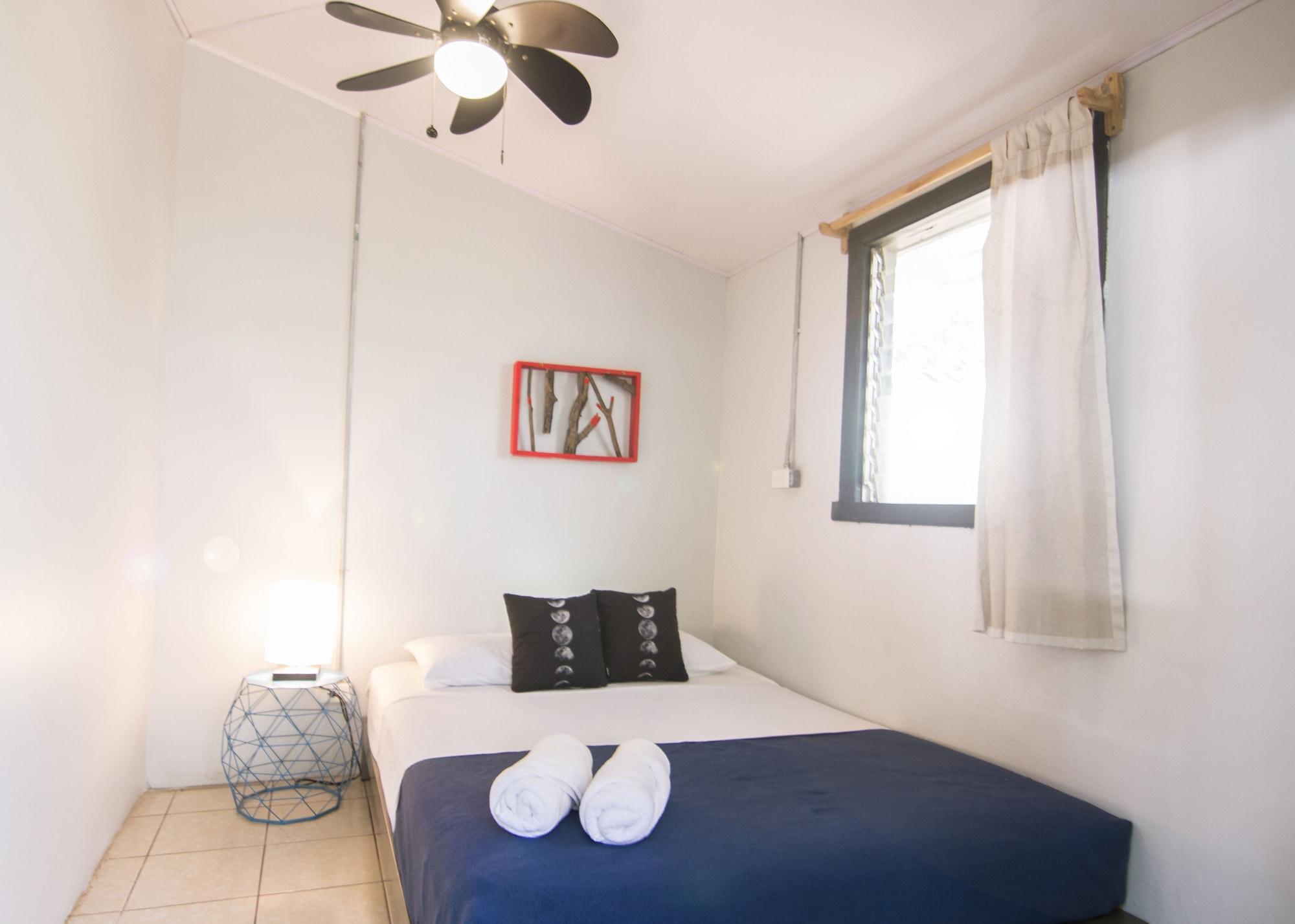 Slumber Party Tamarindo Hotel ภายนอก รูปภาพ