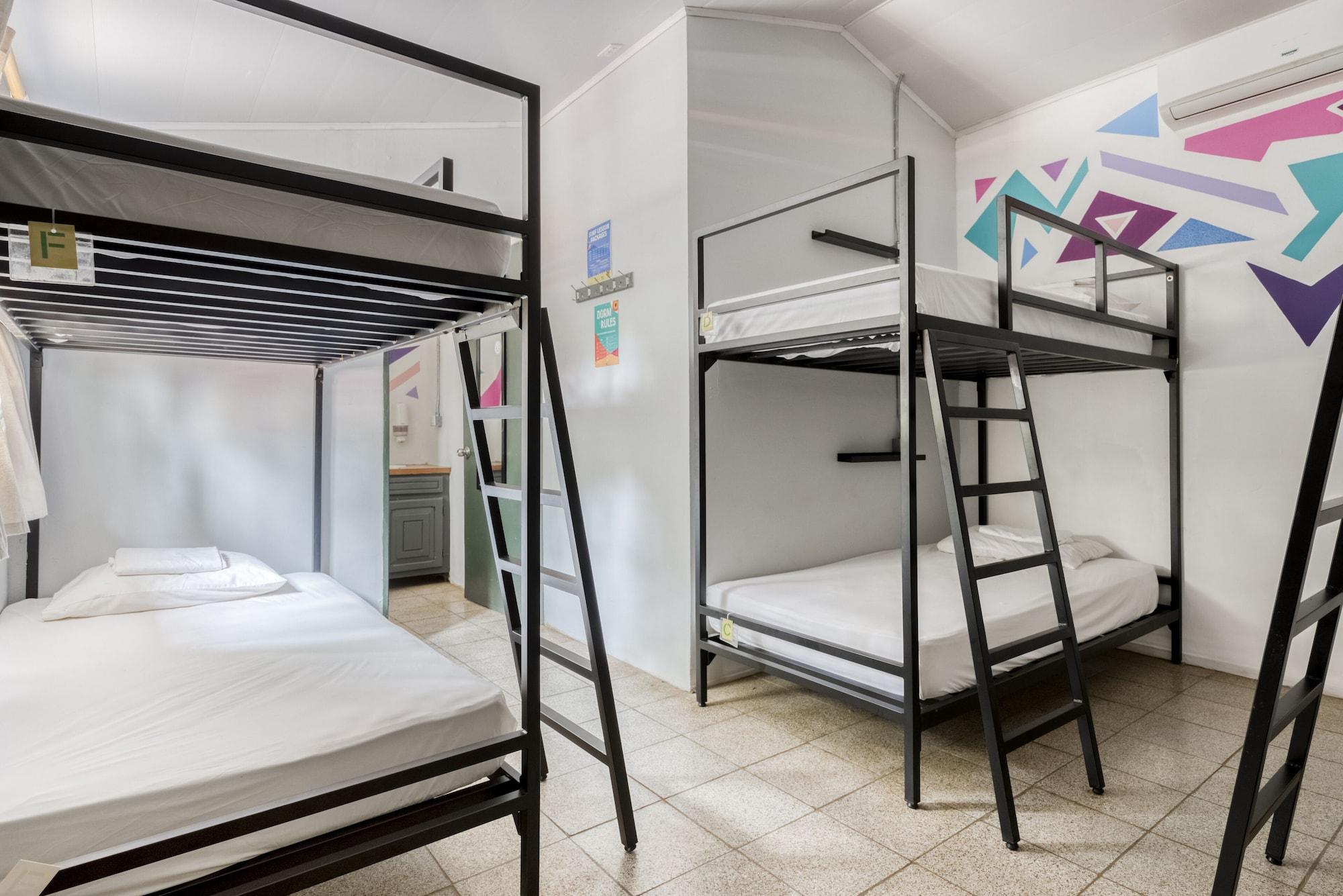 Slumber Party Tamarindo Hotel ภายนอก รูปภาพ