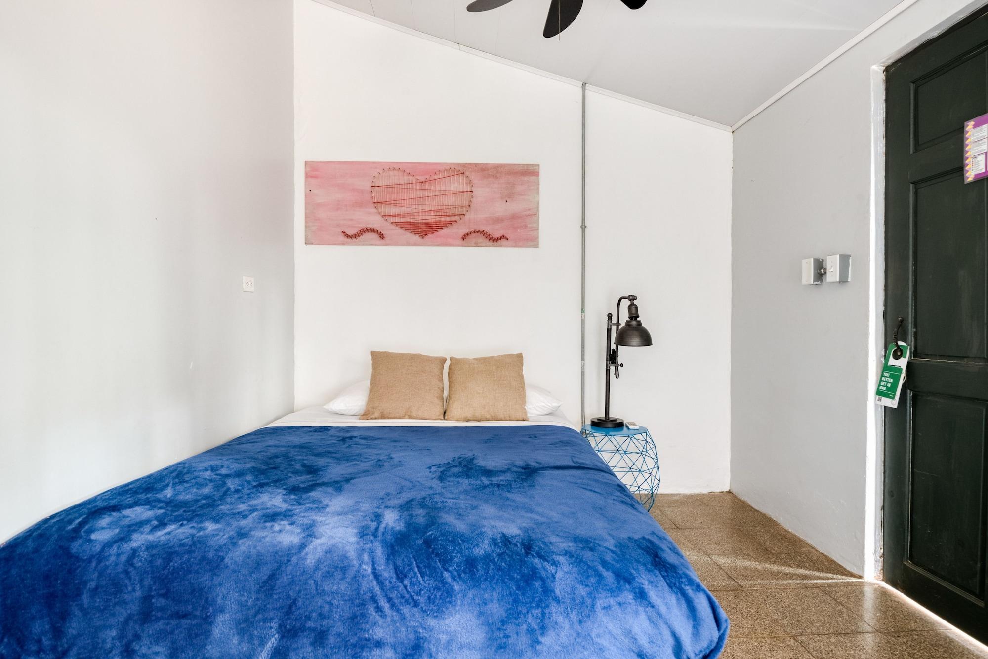 Slumber Party Tamarindo Hotel ภายนอก รูปภาพ