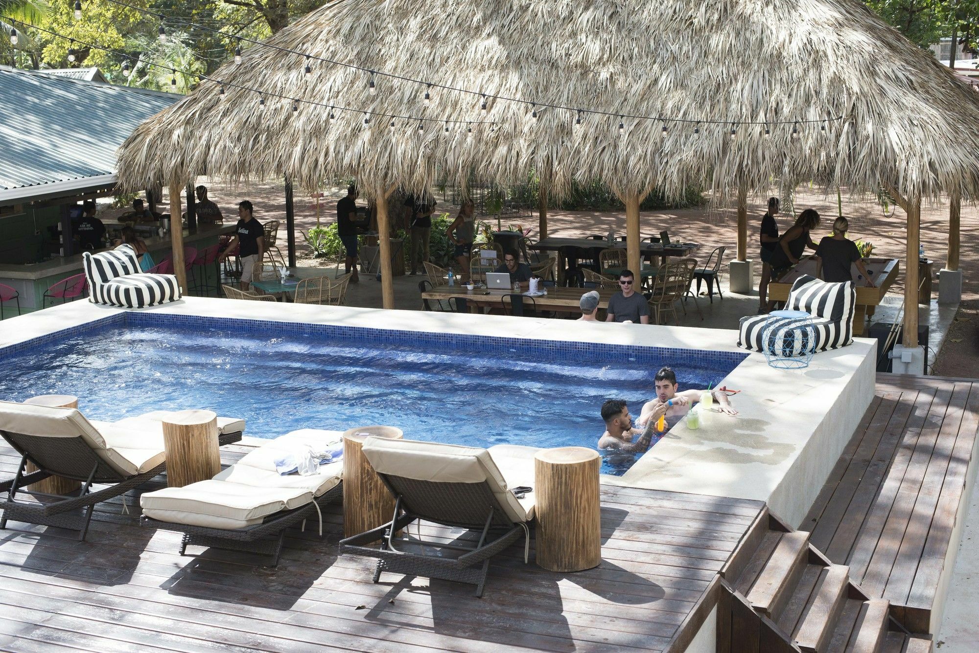 Slumber Party Tamarindo Hotel ภายนอก รูปภาพ